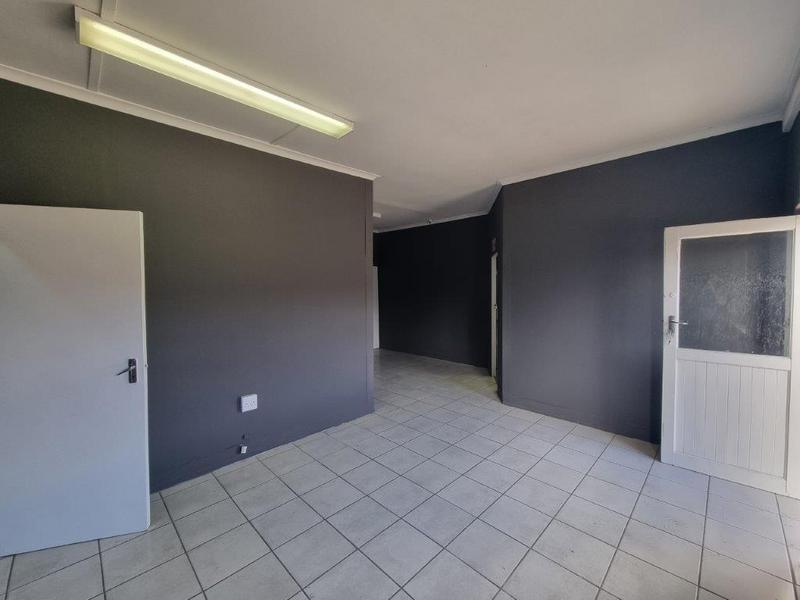 To Let commercial Property for Rent in Sydenham Eastern Cape